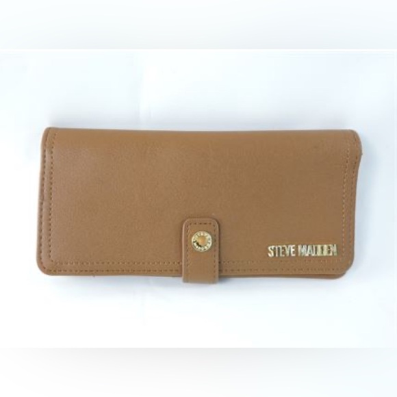 STEVE MADDEN TAN BIFOLD FLAP WITH GOLD ACCENTS WALLET 🌟NWOT🌟 - Picture 13 of 14